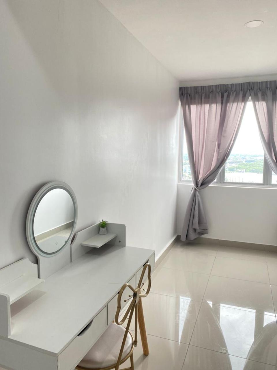 休闲民宿 Leisure Homestay @The Venus Sitiawan Kampong Lumut Kiri Dış mekan fotoğraf
